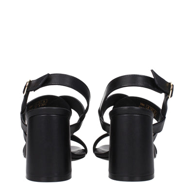 Stuart Weitzman Schwarze Leder-Plateaus