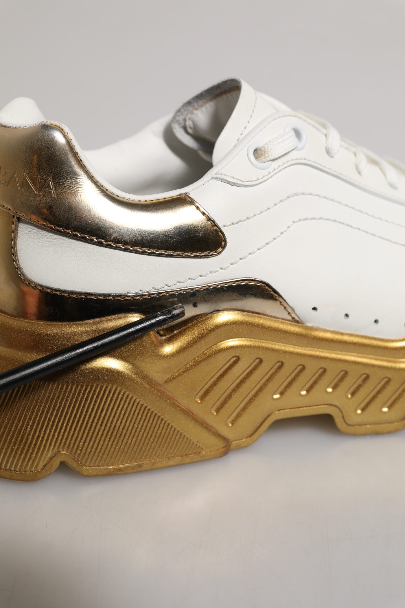 Dolce & Gabbana Weiß Gold Daymaster Low Top Turnschuhe Schuhe