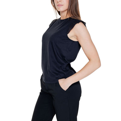 Vero Moda Schwarzes T-Shirt aus recycelter Baumwolle