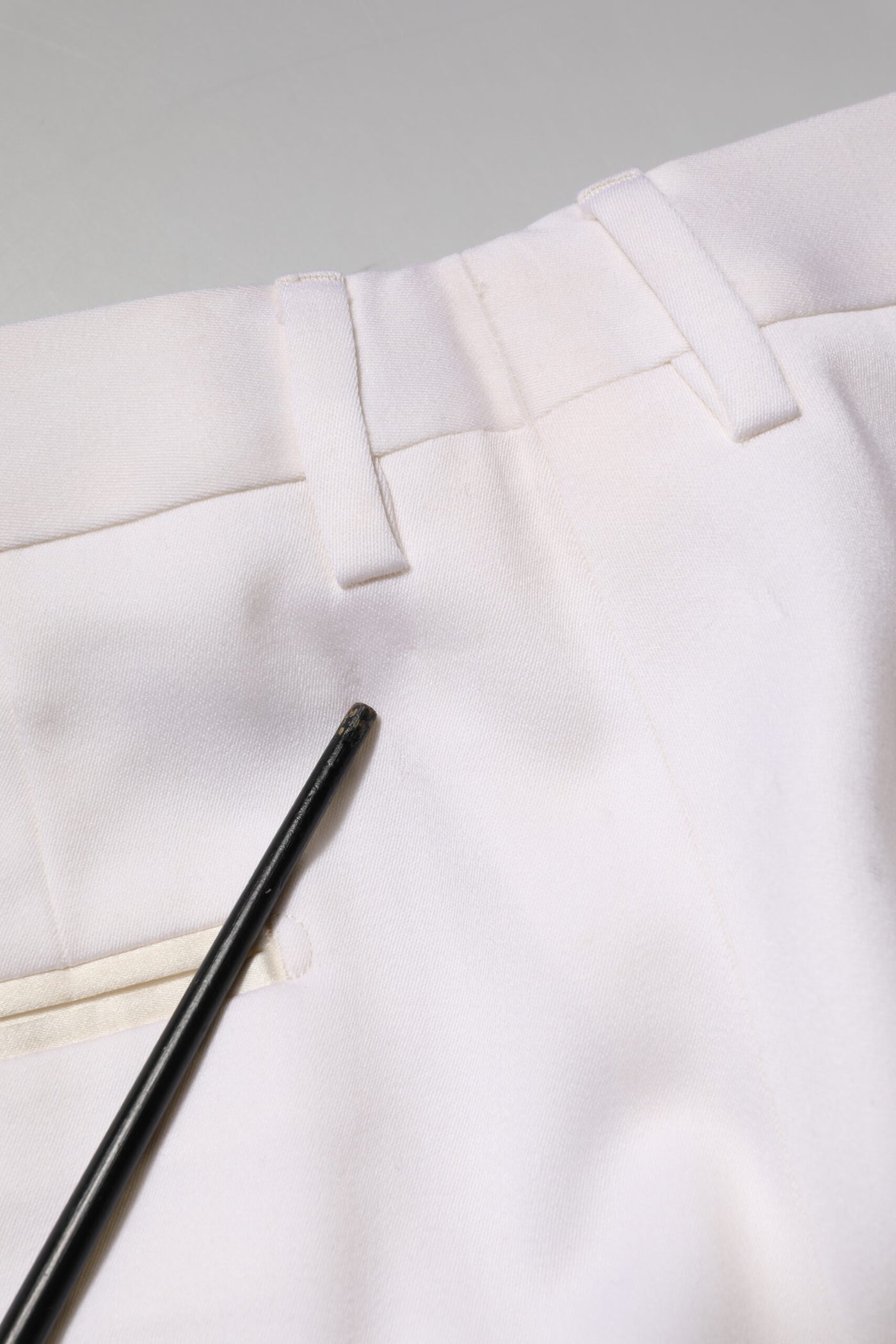 Dolce & Gabbana Weiße konisch zulaufende formelle Hosen aus Polyester