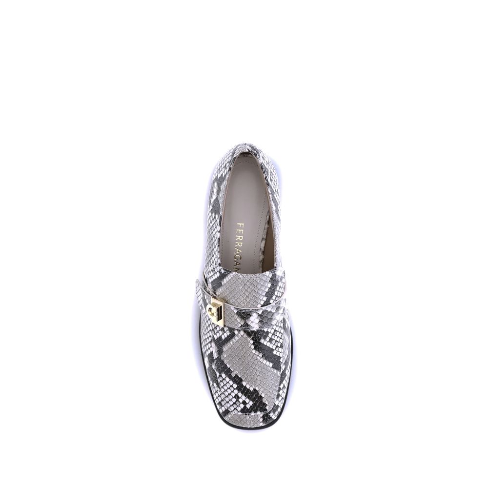 Ferragamo Loafers aus Leder mit Pythonmuster